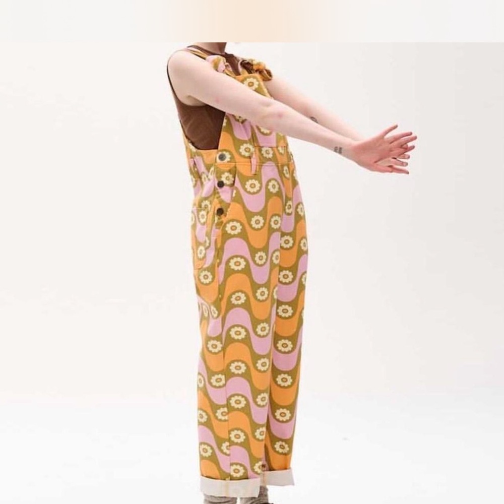 Lucy & Yak Wavy Retro Floral Dungarees